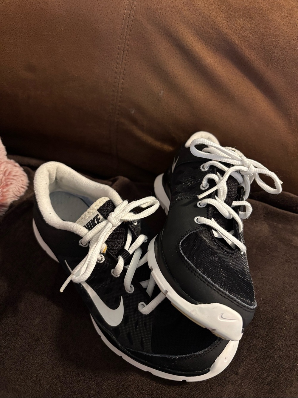 Nike Black and White Women's Athletic Sneakers